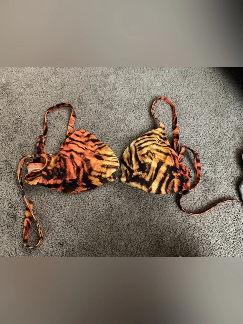 Shade & Shore Tiger Print Bikini Top Size 34D NWOT